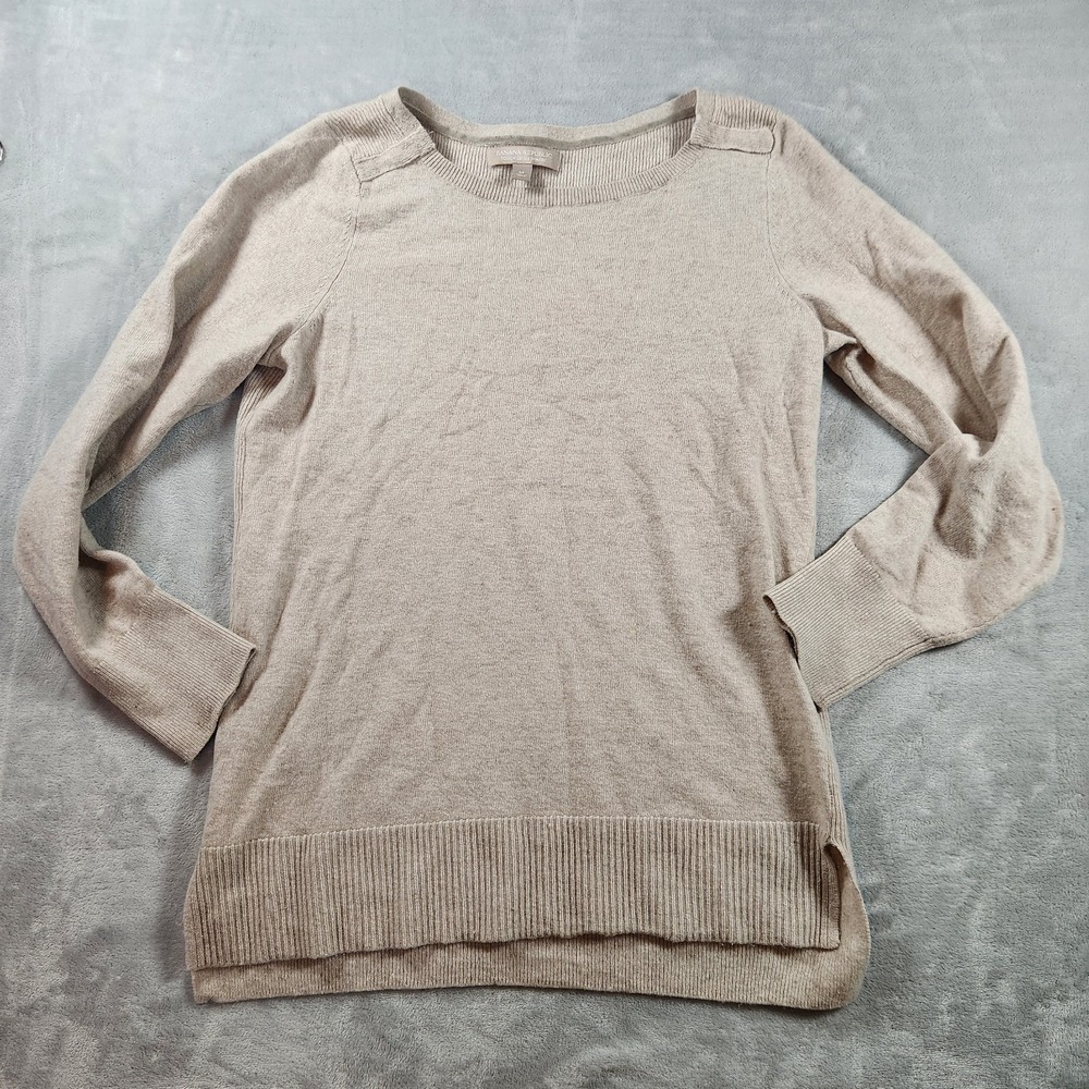 Banana Republic Touch Cashmere Sweater Womens Medium Crew Neck‎ Side Slit Beige